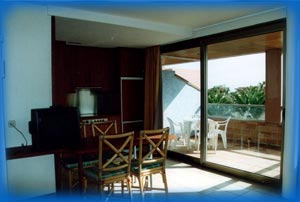 Hotel Esquinzo, appartamenti, studios, rooms